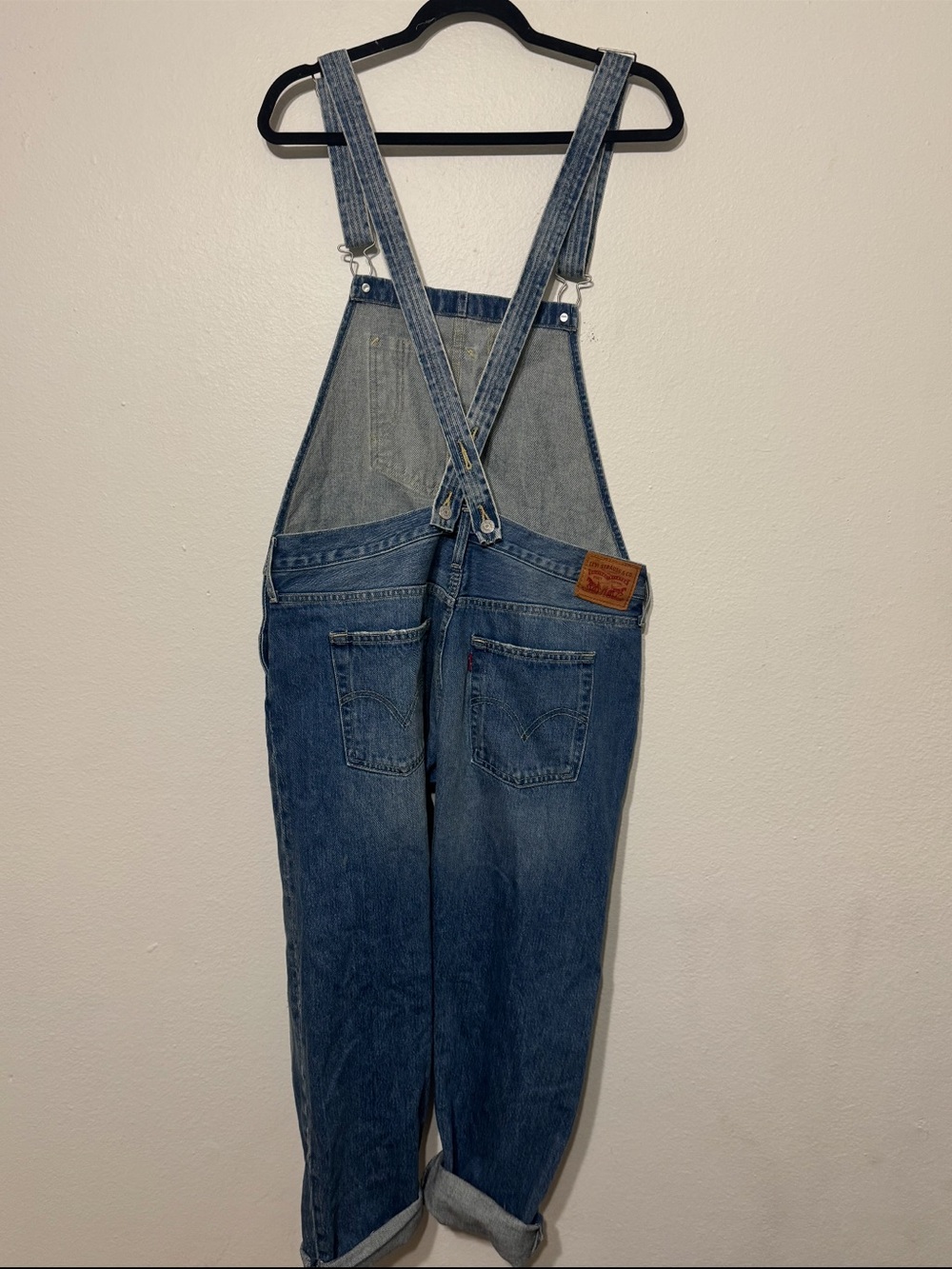 Levi's Women's Distressed Denim Overalls Size Medium - Picture 4 of 10